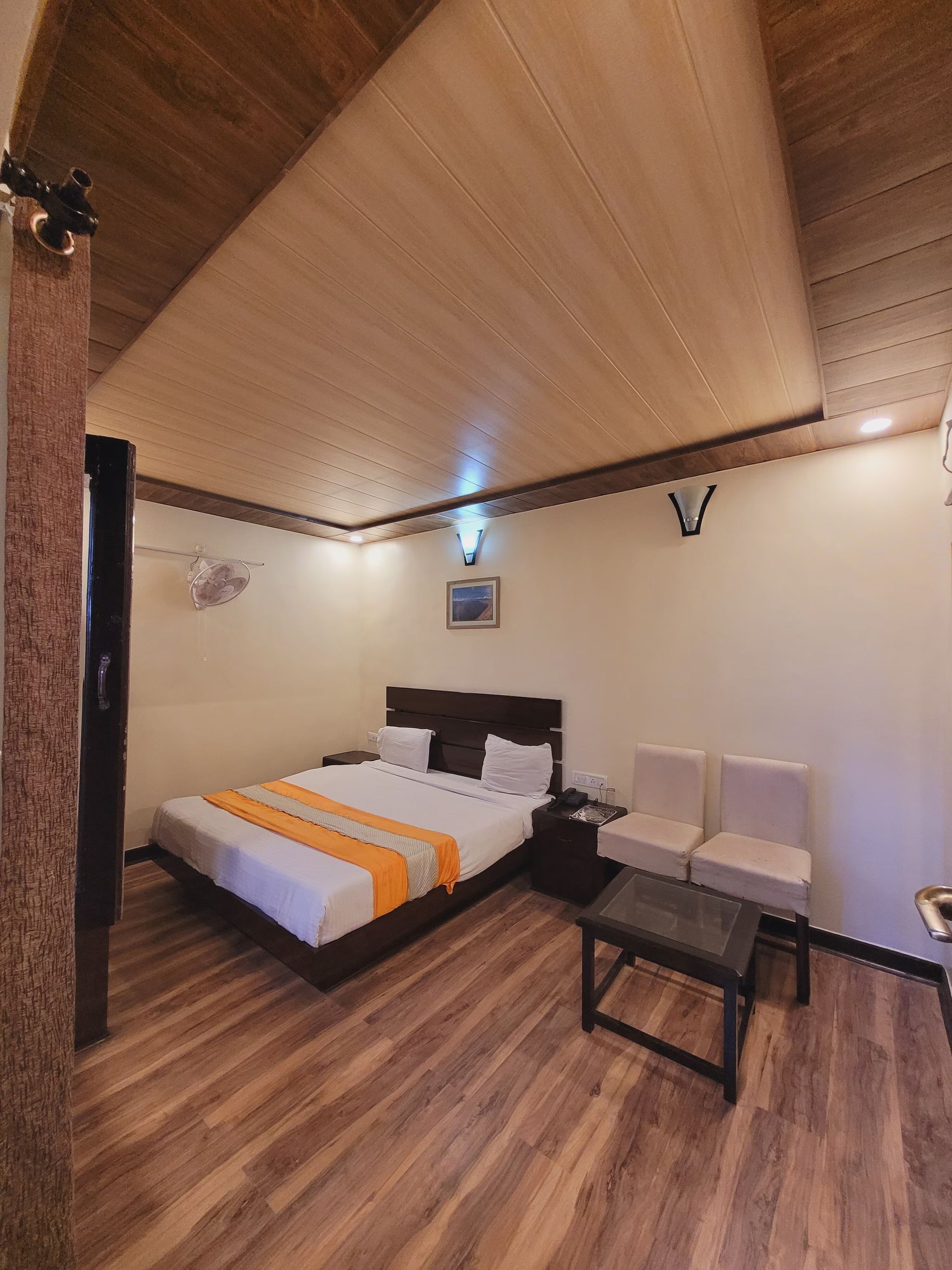 undefined Goroomgo Hidden Chalet Mall Road Nainital 5