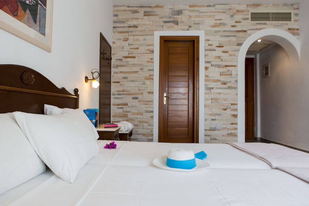 Double or Twin Room (Hopping Discount With room Changes)