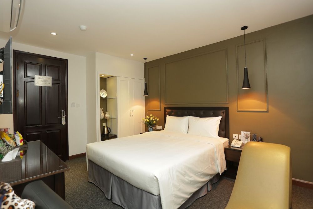 undefined Adeline Hotel