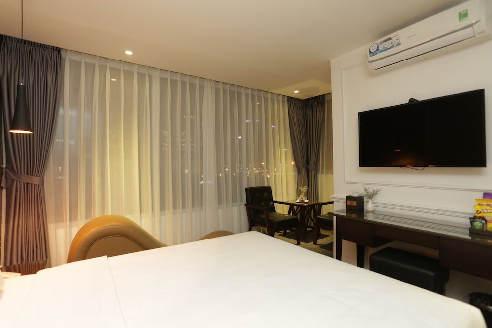 undefined Adeline Hotel 9