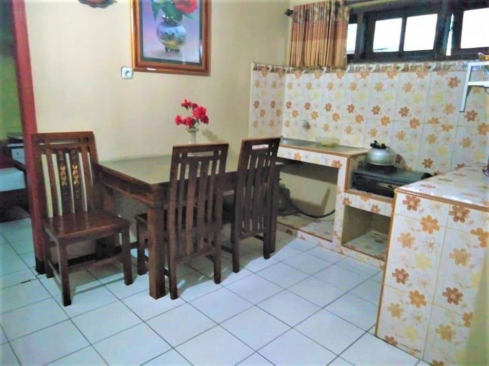 Villa Trijaya