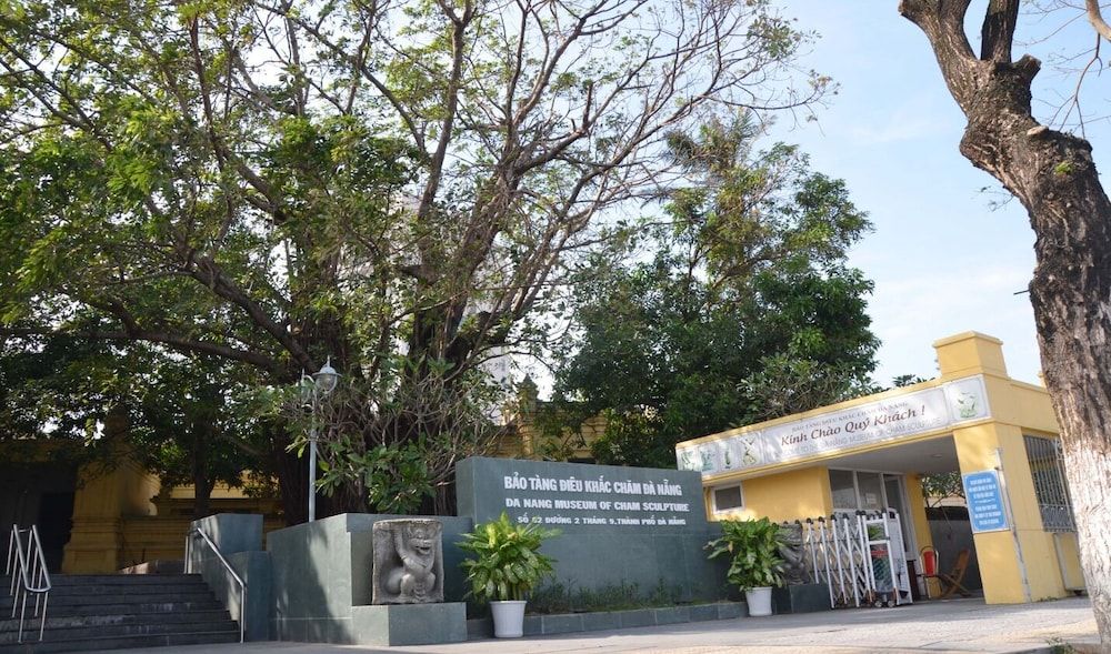 undefined Han Apartment 5