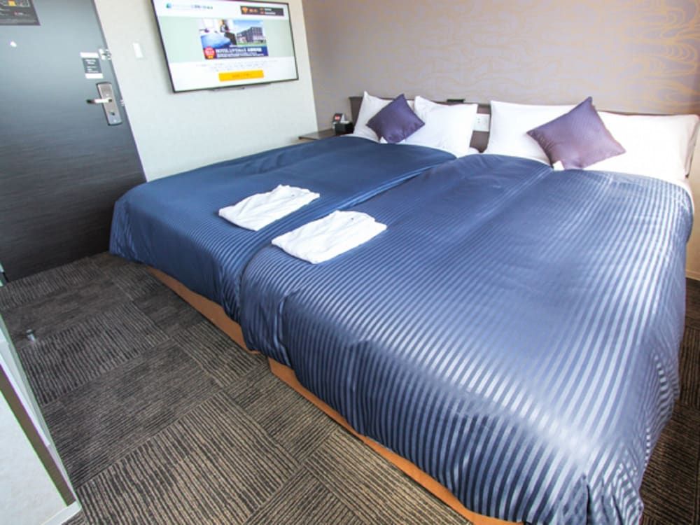 HOTEL LiVEMAX Kyoto Kamogawamae Standard Twin Room, Non Smoking (Dog Friendly)