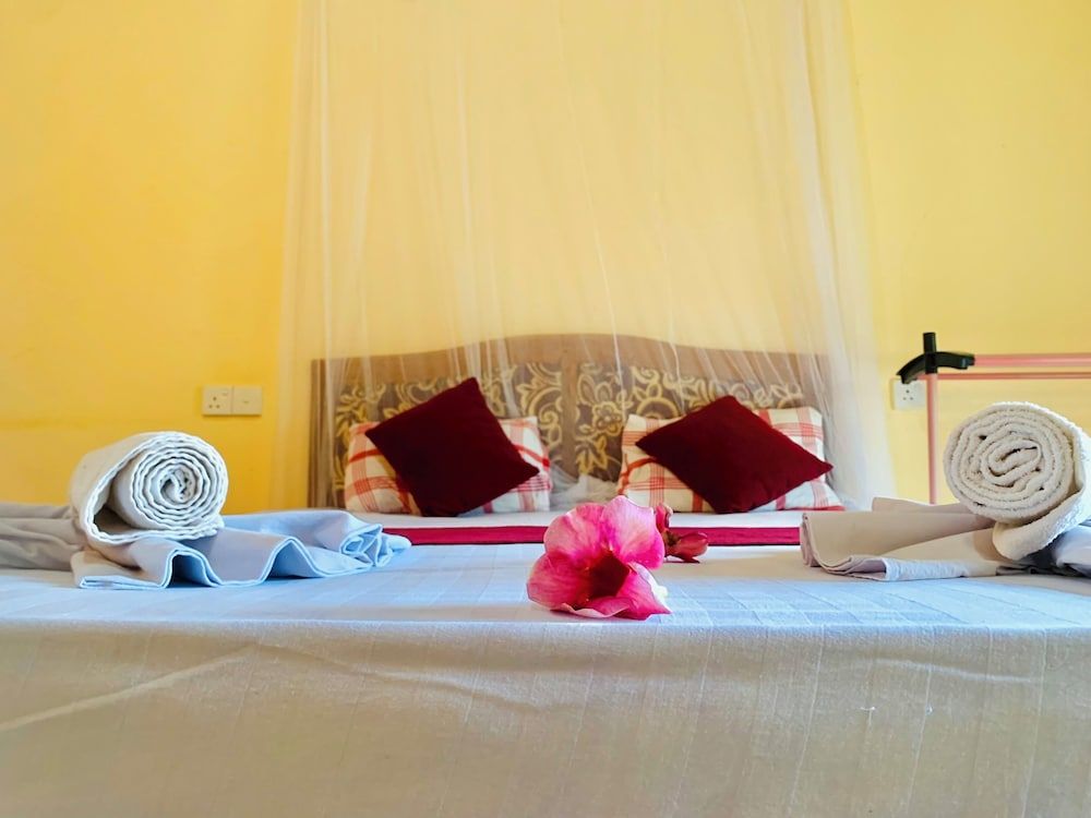 Green Hut Hotel and Restaurant. Standard Double Room 3