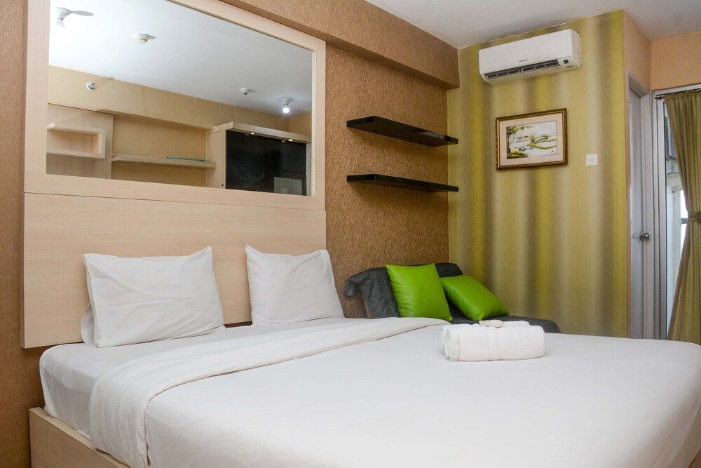 undefined Comfort and Spacious Studio Room Bassura City Apartment 5
