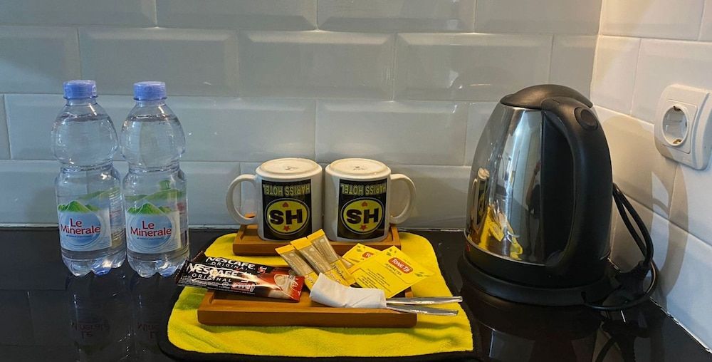 Hariss Inn Bandara Deluxe Room 2