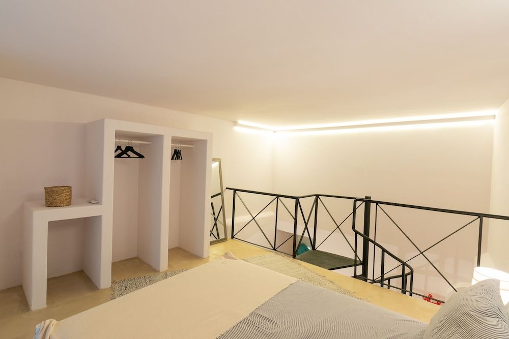 Exclusive Apartment, Ensuite, Courtyard View