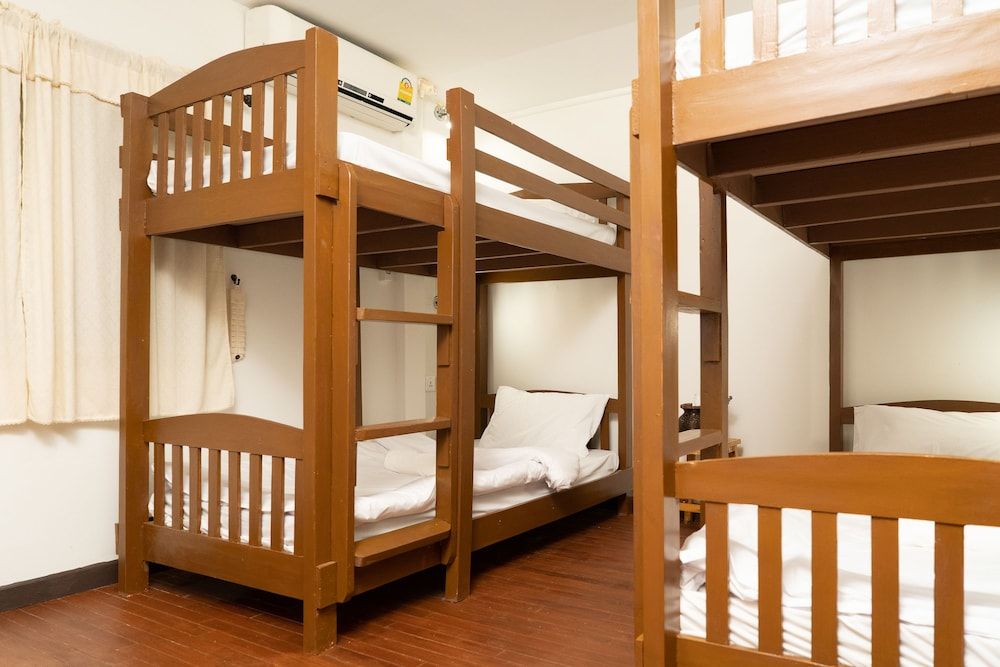 undefined Past Tense Hostel 2