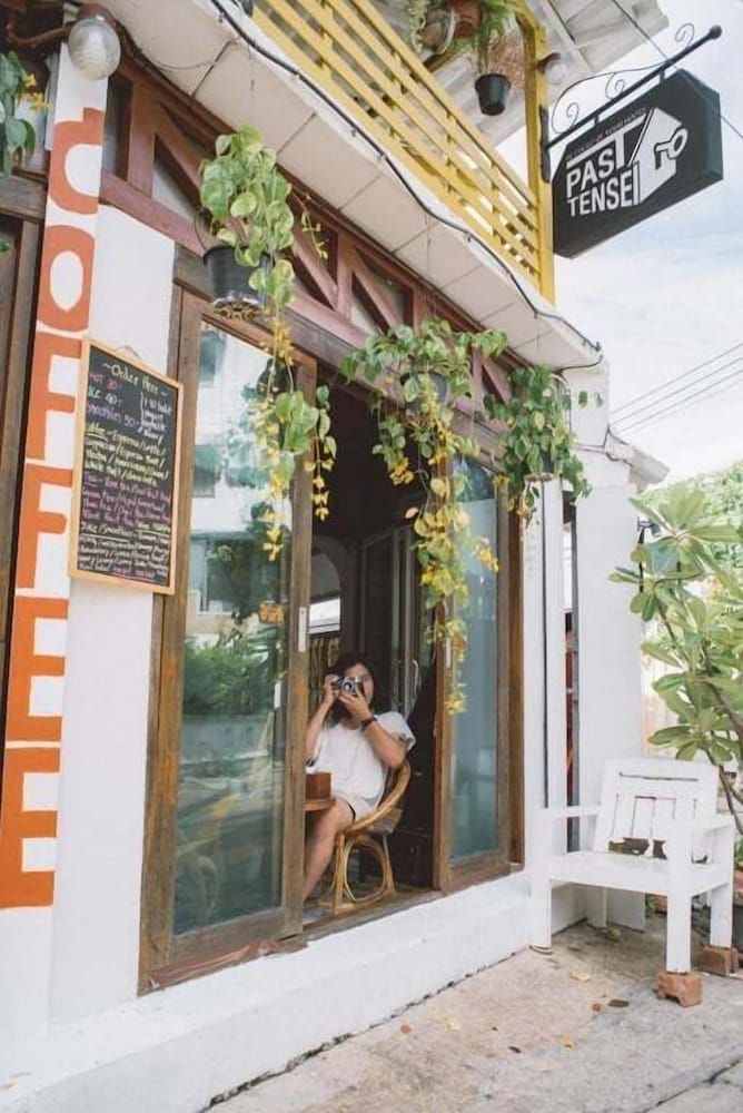 undefined Past Tense Hostel 8