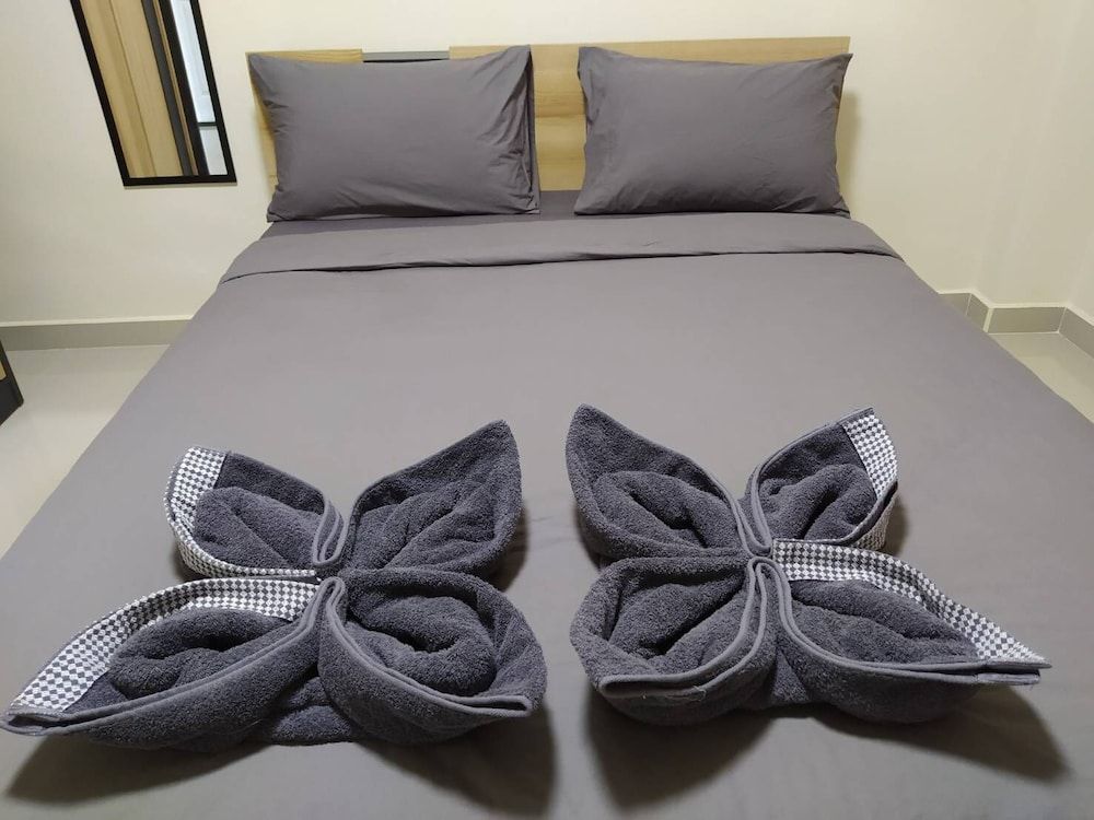 Penthouse Apartments Standard Room, 1 Queen Bed, Non Smoking 3