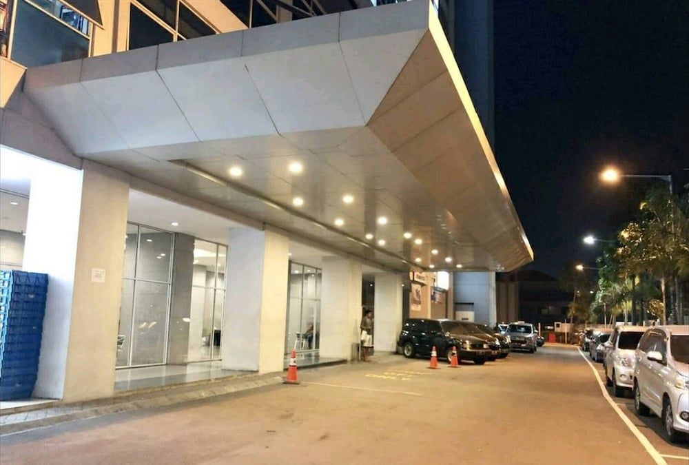 undefined Pleasant Tifolia Studio Cozy Room In Kelapa Gading 5