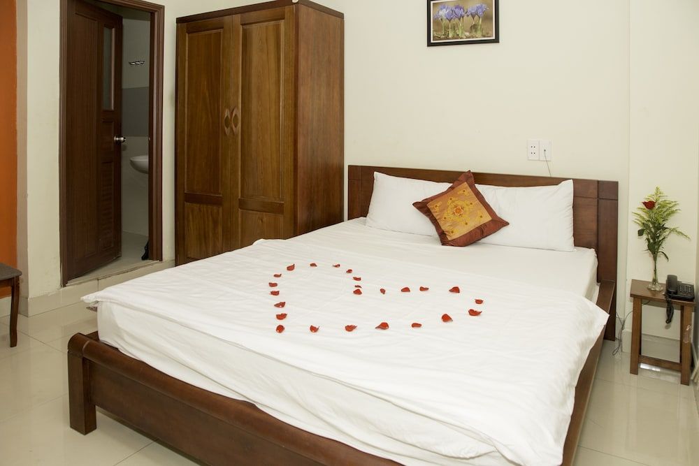 undefined Smile Hotel 2