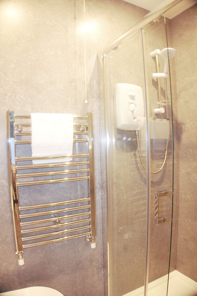 Barns Serviced Accommodation Double Room, Ensuite 4