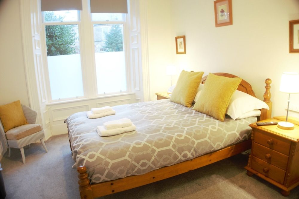 Barns Serviced Accommodation Double Room, Ensuite 2