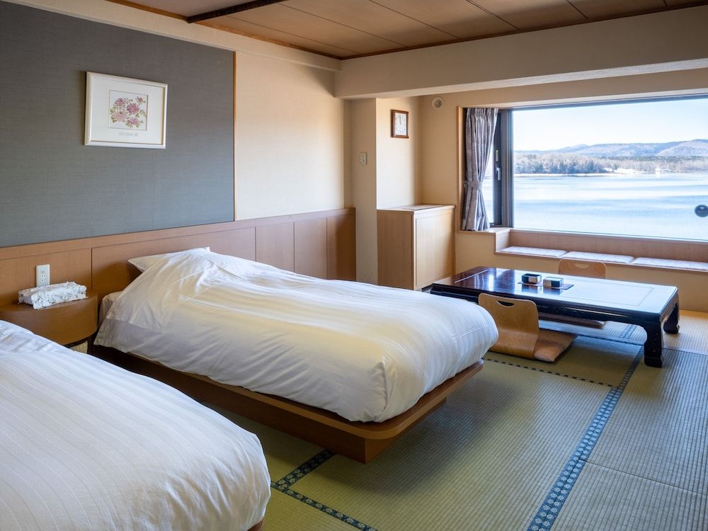 THE FOREST AKAN TSURUGA RESORT Japanese Style Twin Bed Room, Lake View, Non Smoking