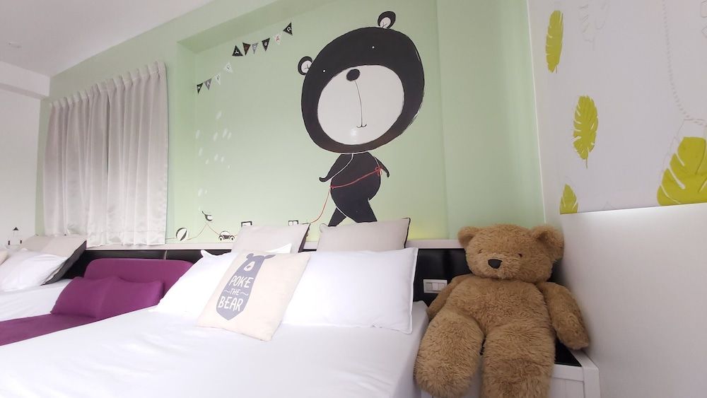 Super Cheap Homestay Design Quadruple Room, 2 Double Beds, Non Smoking 4