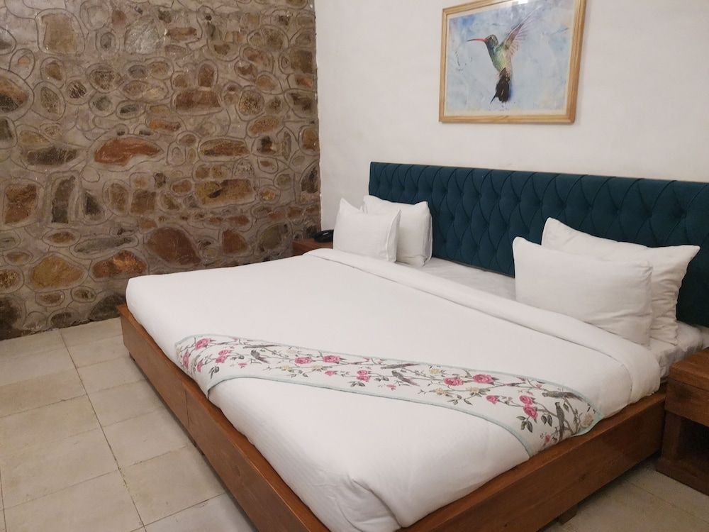 Astroport Sariska Treetop by Eight Continents Signature Cottage 6