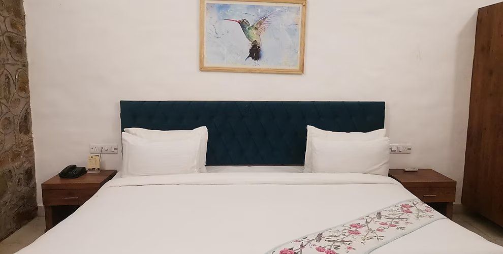 Astroport Sariska Treetop by Eight Continents Signature Cottage 2