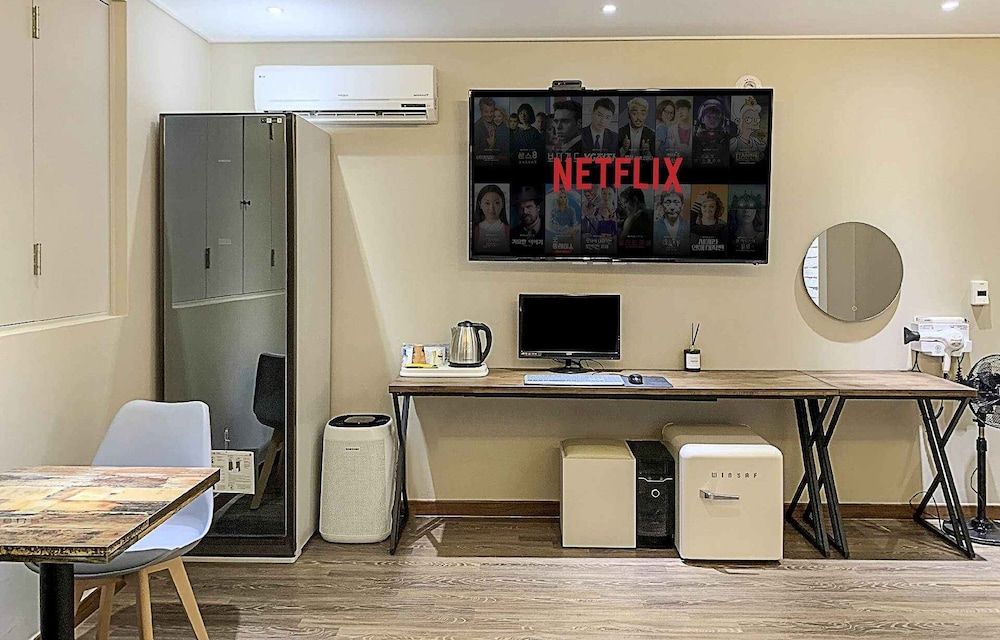 Brown Dot Hotel Buan Byeonsan Premium Twin Room 7