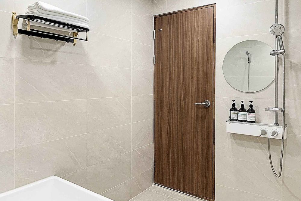 Brown Dot Hotel Buan Byeonsan Premium Double Room 6