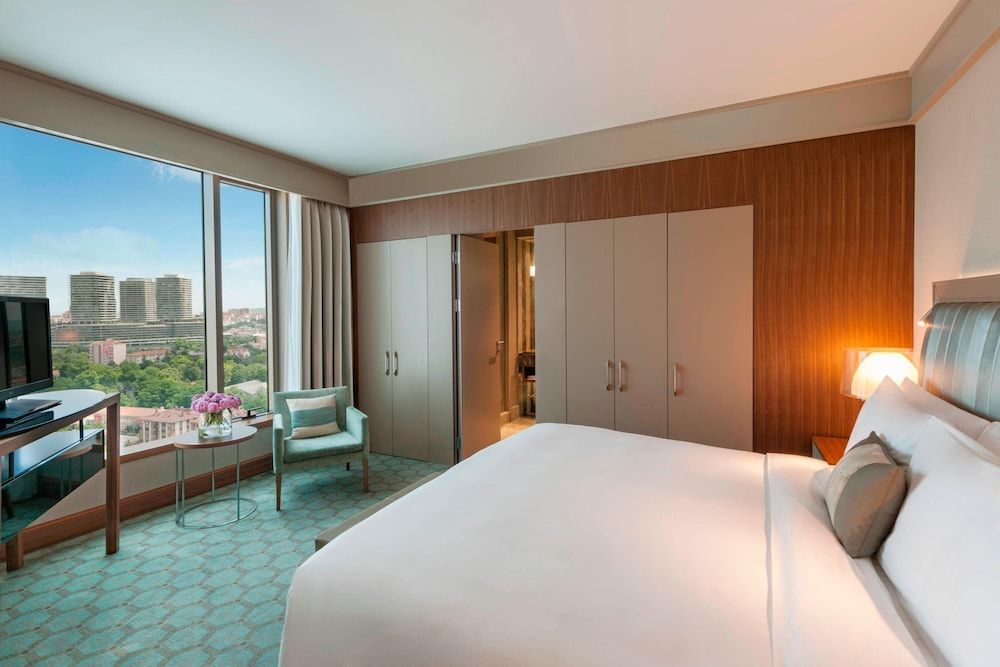 undefined Renaissance Istanbul Polat Bosphorus Hotel 5