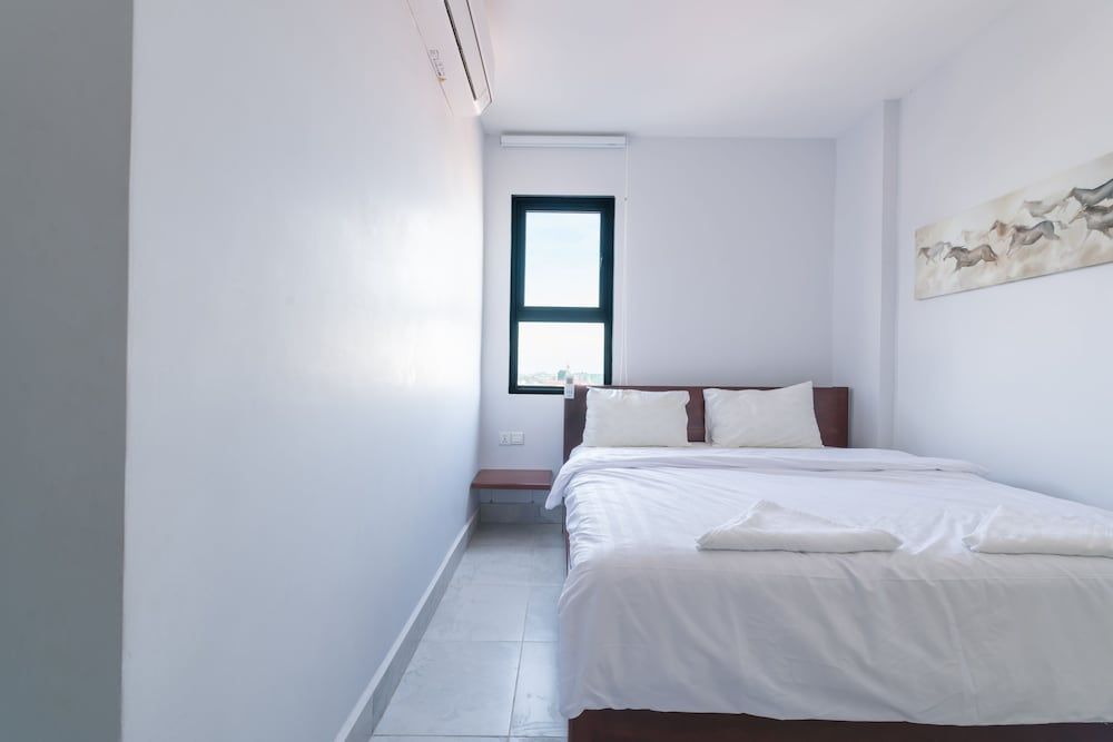 Residence 110 Deluxe Double with window 3