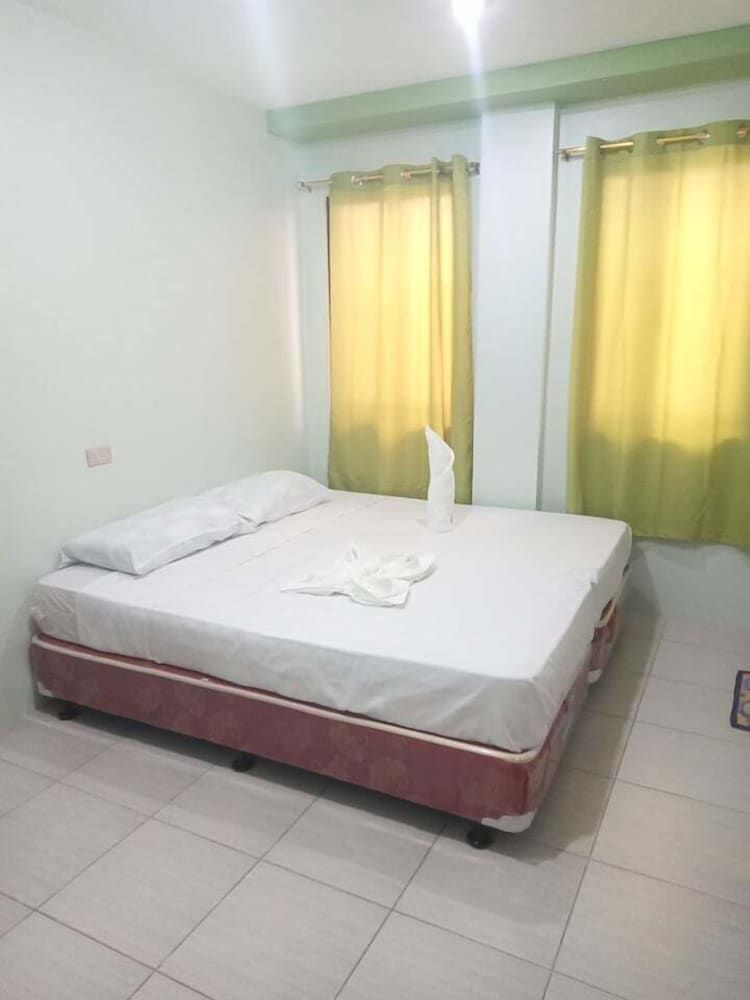 Katris Homes - Hostel Standard Double or Twin Room 4