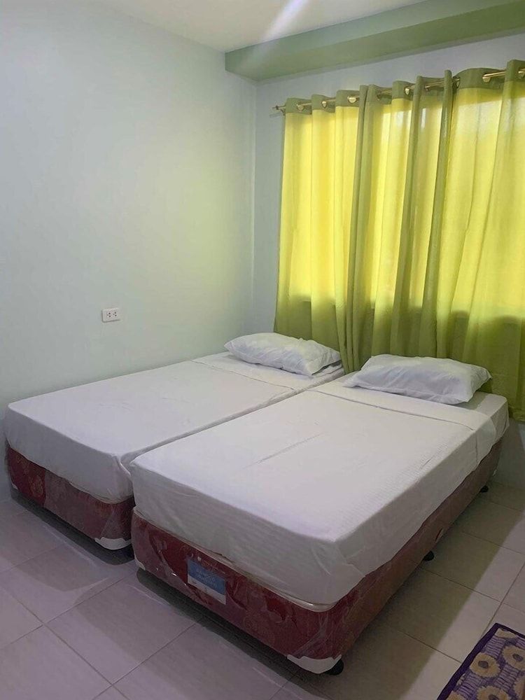 Katris Homes - Hostel Standard Double or Twin Room 9