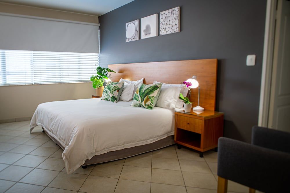 Villa San Giovanni Accommodation Standard Twin Room 7