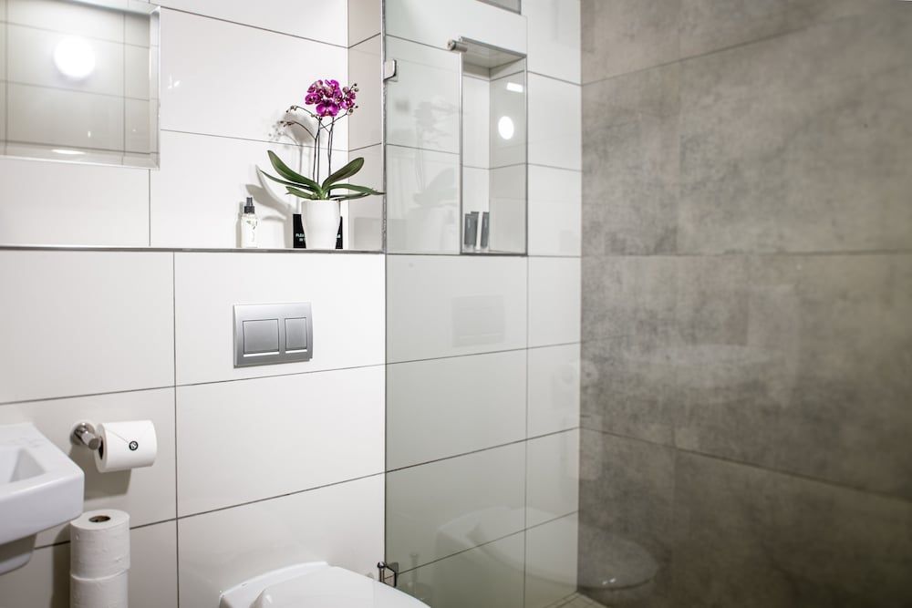 Villa San Giovanni Accommodation Standard Twin Room 13