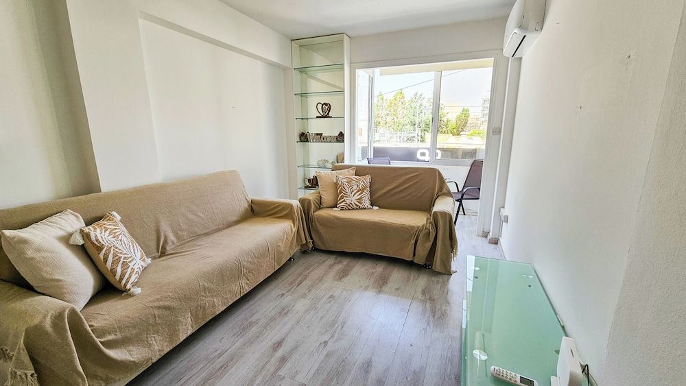 undefined Cheer Up City Apartment 9