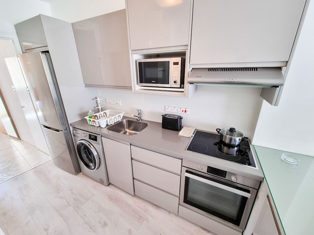 undefined Cheer Up City Apartment 5