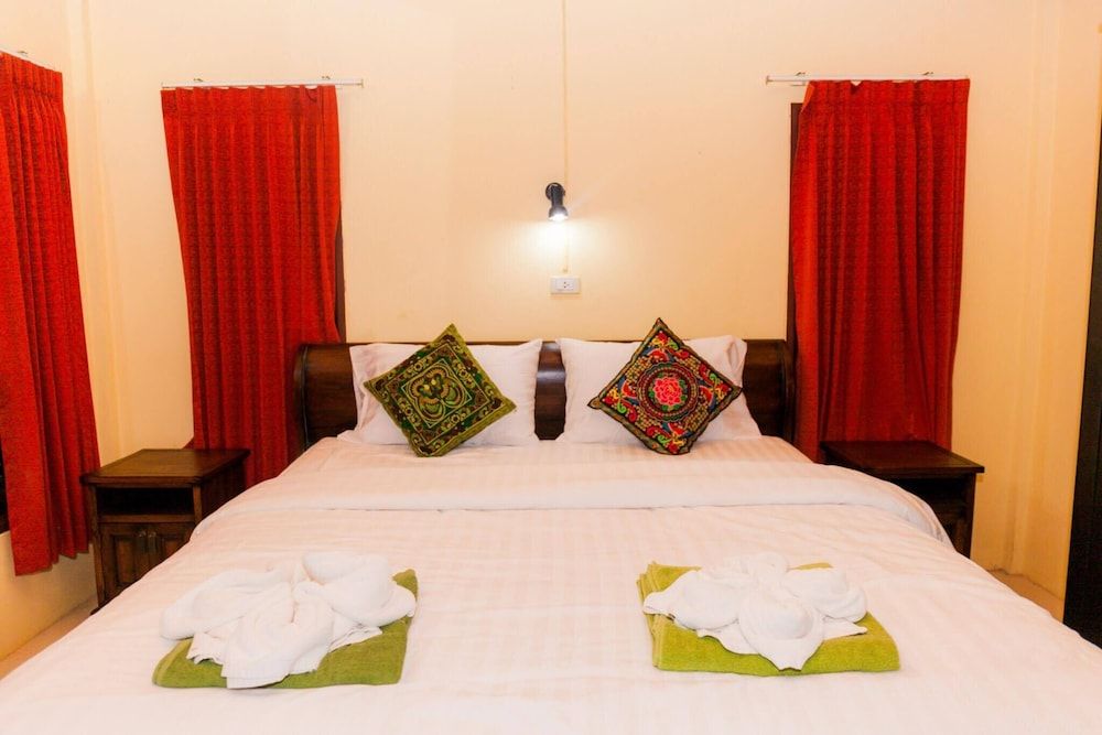 Isara Lanta Deluxe Bungalow