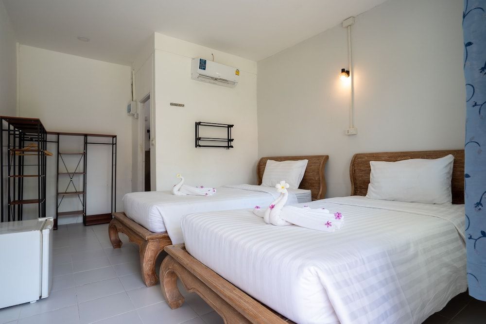 Isara Lanta Standard Bungalow 2