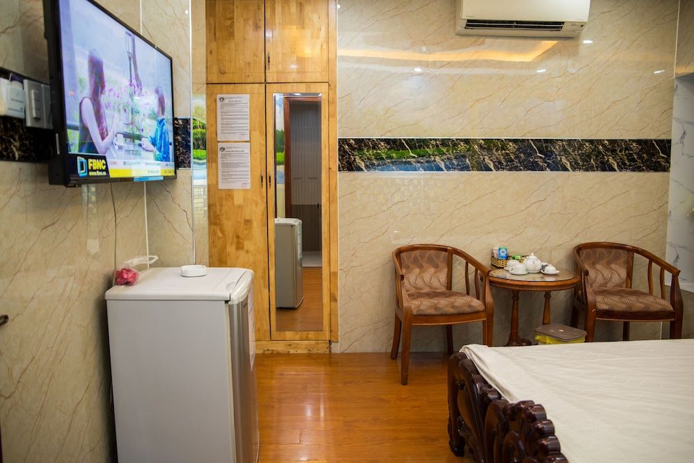 undefined Phuong Linh Hotel 7