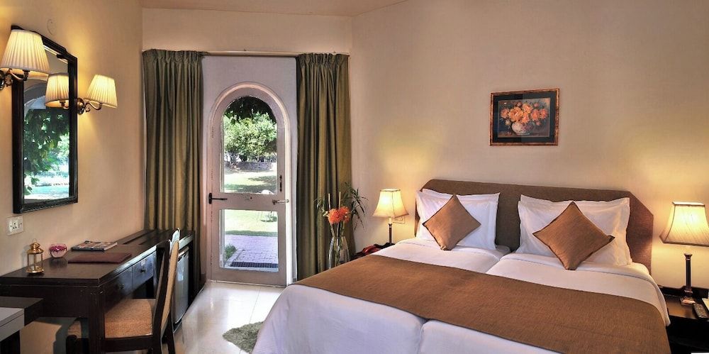 Deluxe Room, 2 Twin Beds, Non Smoking