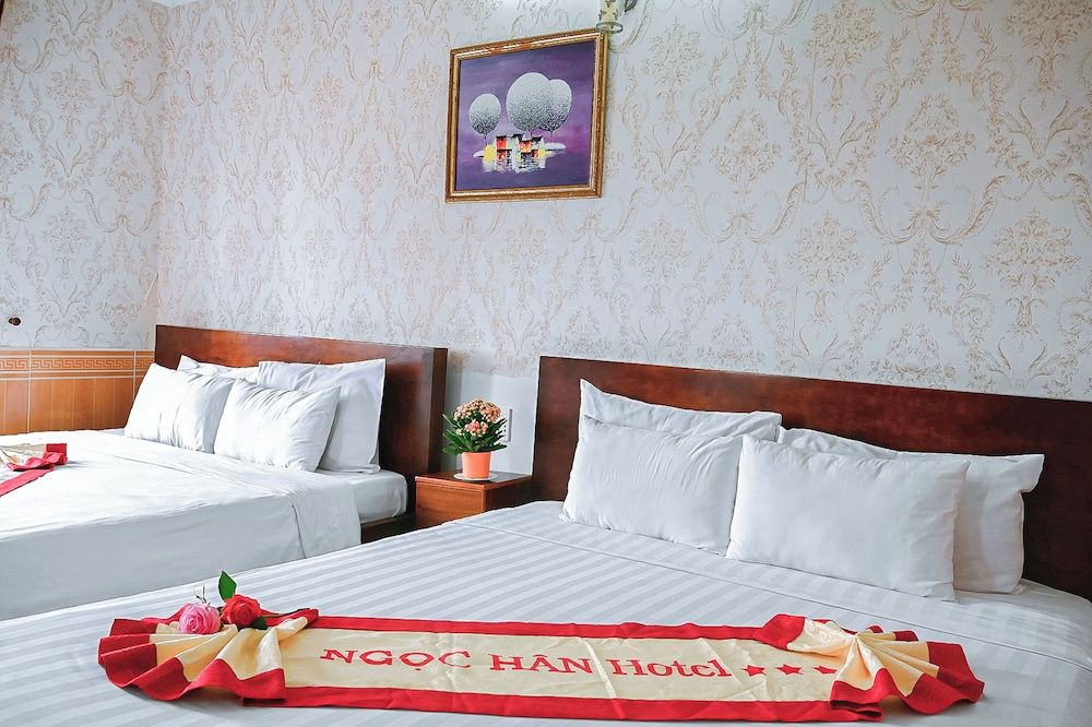 Standard Quadruple Room, City View