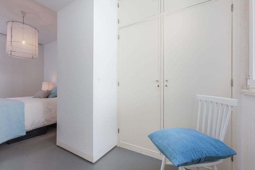 undefined Renovated Apartment w/ Private Courtyard, By TimeCooler 9