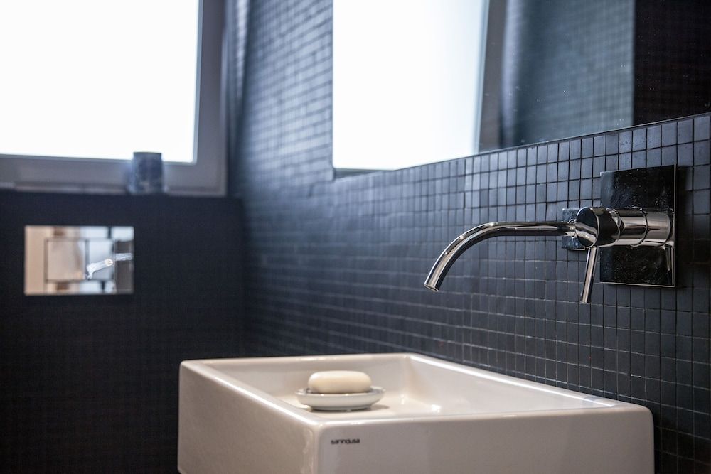 Renovated Apartment w/ Private Courtyard, By TimeCooler Apartment, 2 Bedrooms 29