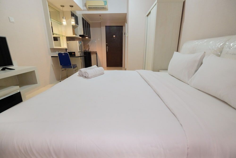 undefined Minimalist Studio Room at Sunter Park View Apartment 10