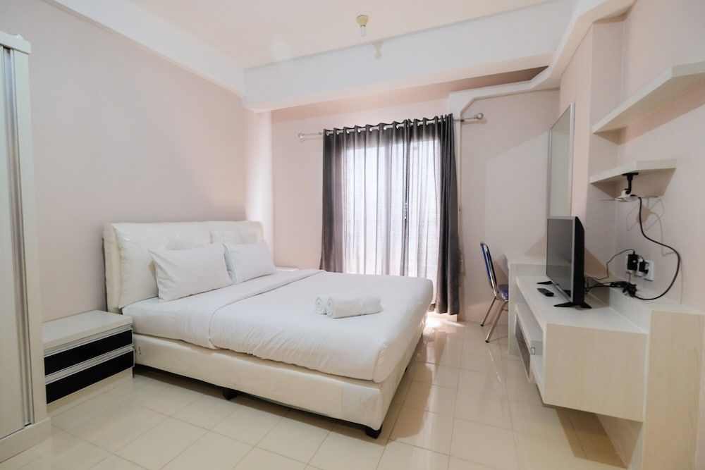 undefined Minimalist Studio Room at Sunter Park View Apartment 6