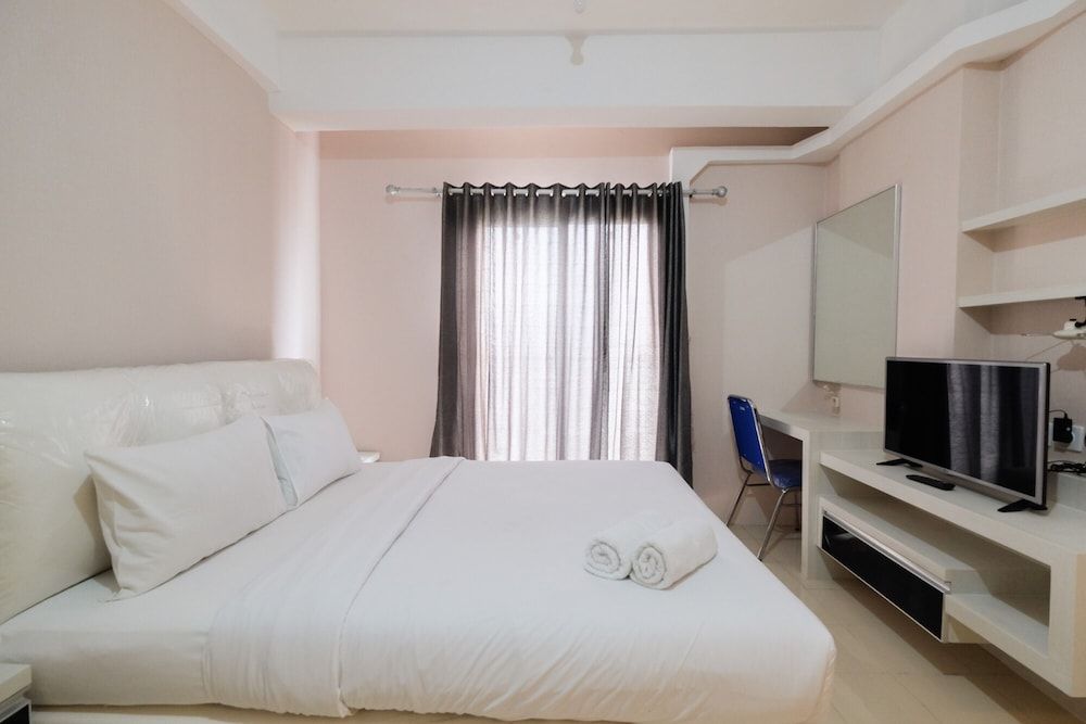 undefined Minimalist Studio Room at Sunter Park View Apartment 7