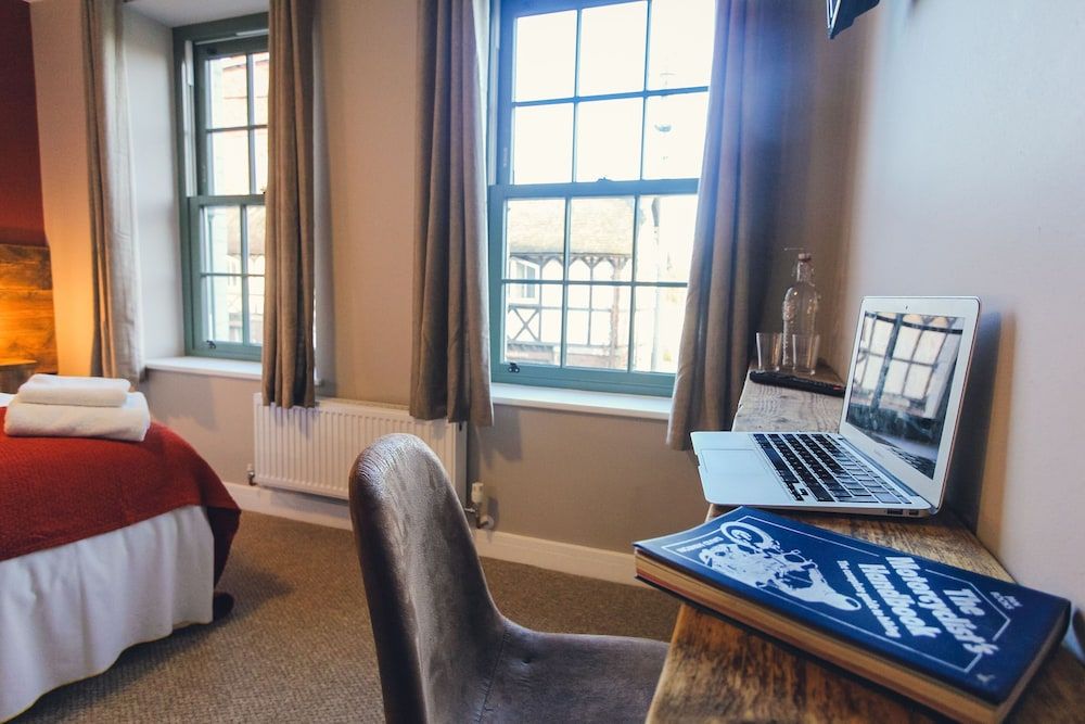 Union Road Moto Velo Signature Double Room, Ensuite 7