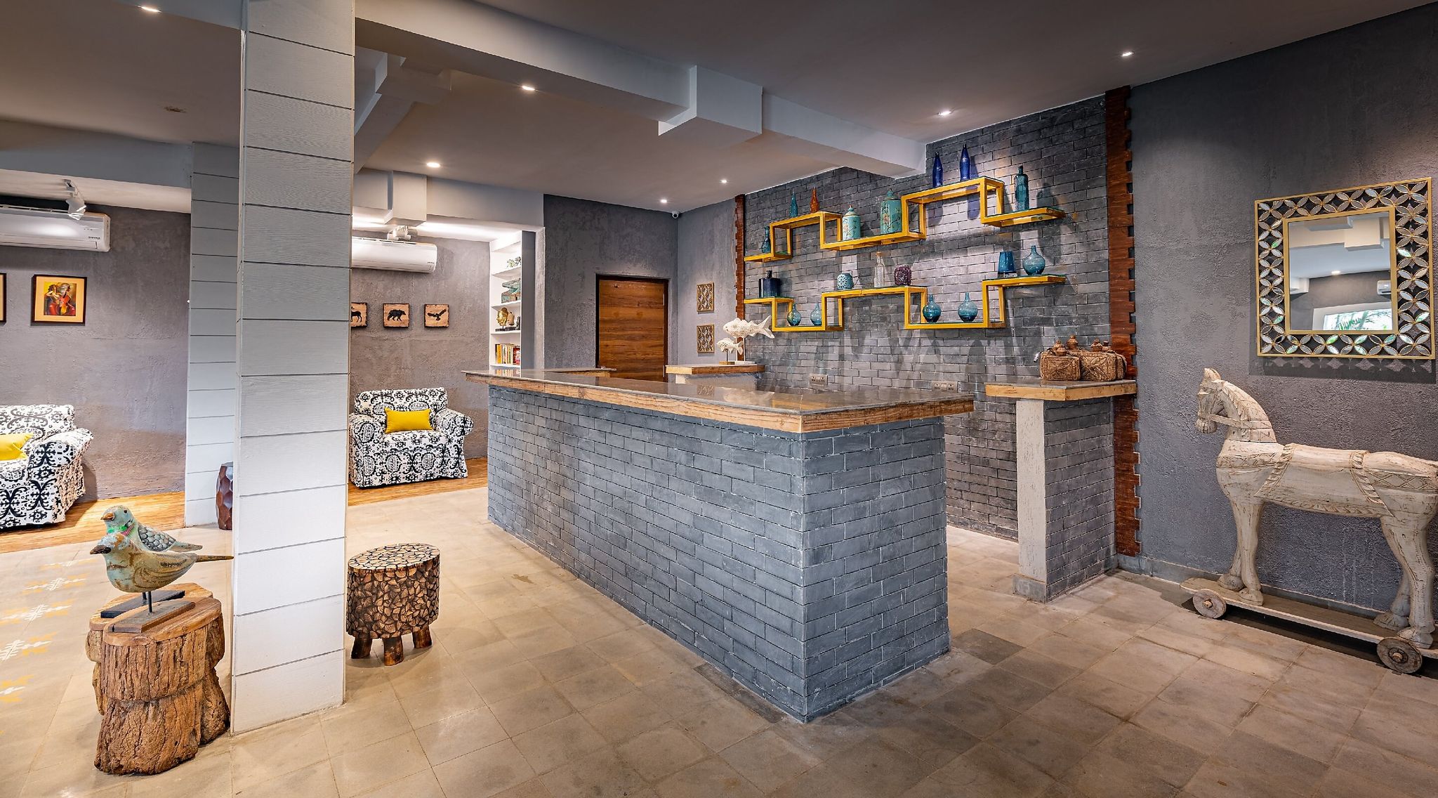 Bar