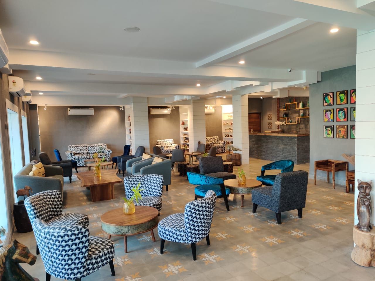 Food & Dining