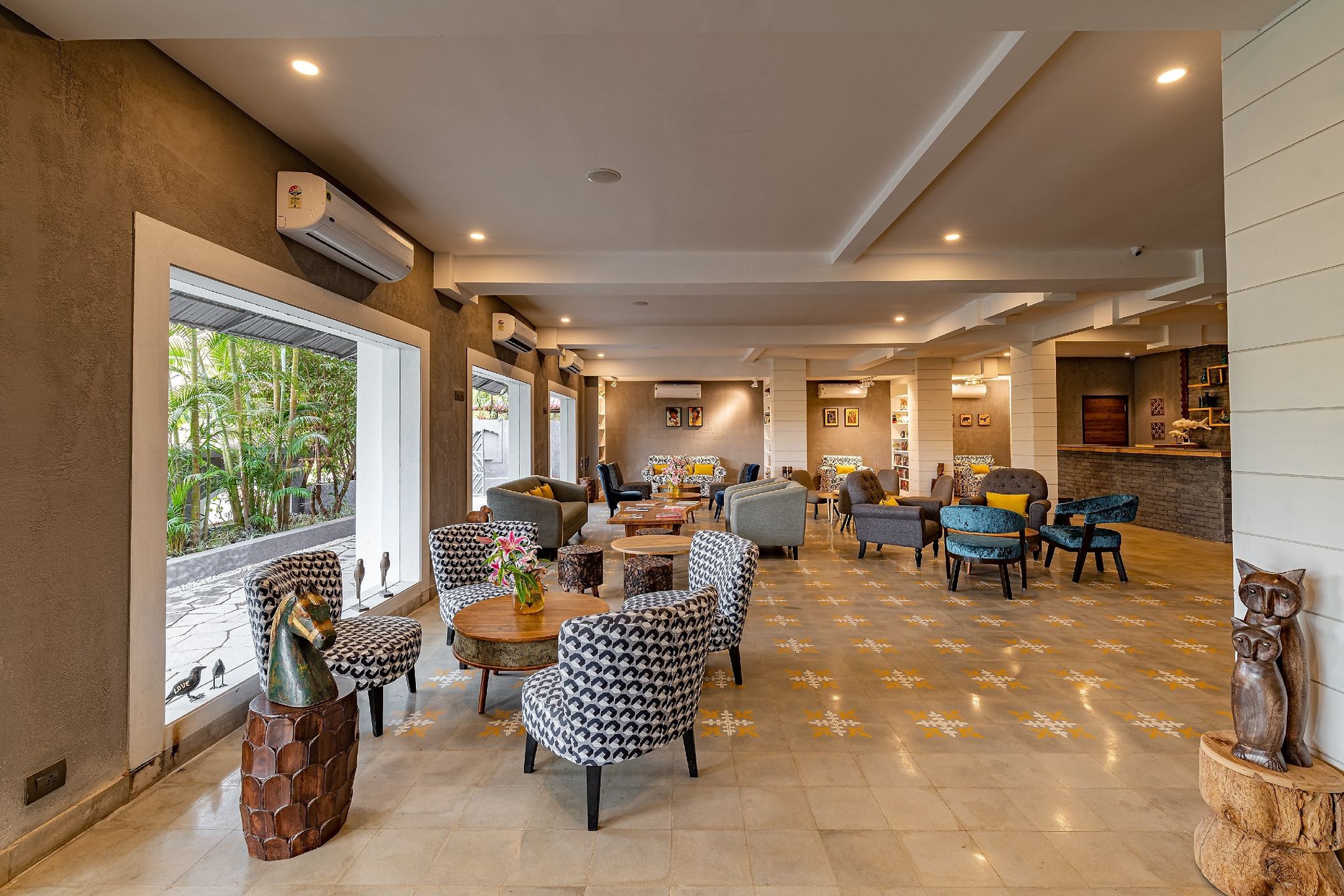 Food & Dining