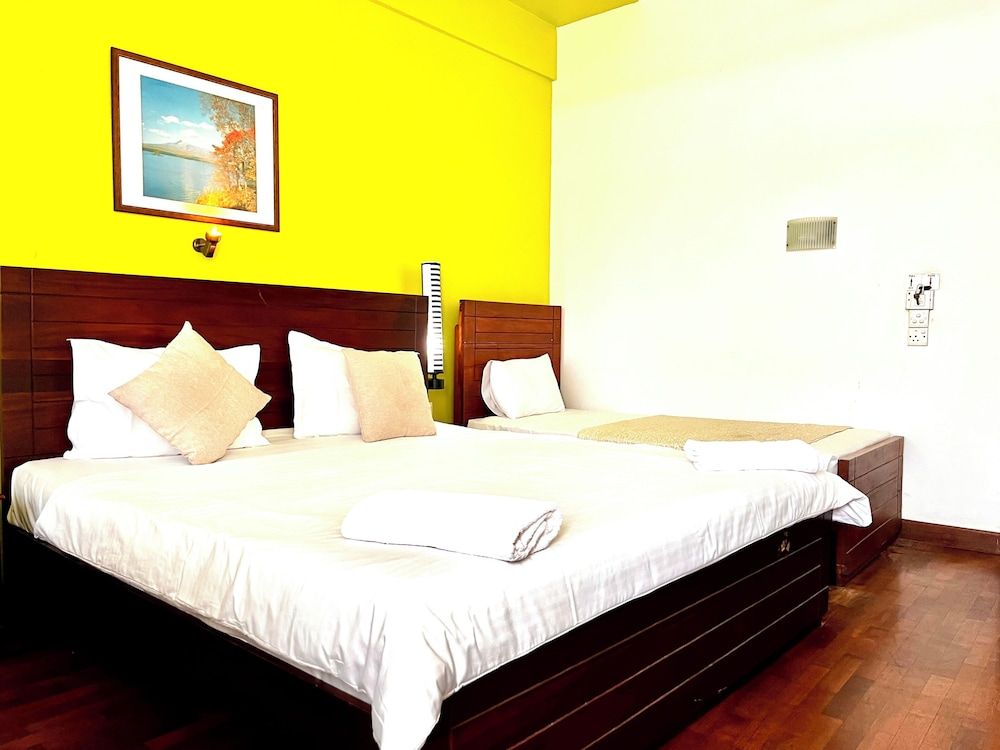 Subhas Hotel Family Triple Room, Multiple Beds, Non Smoking 3