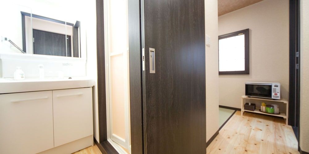 Kevin's Place Apartment (1st Floor) Non smoking 15