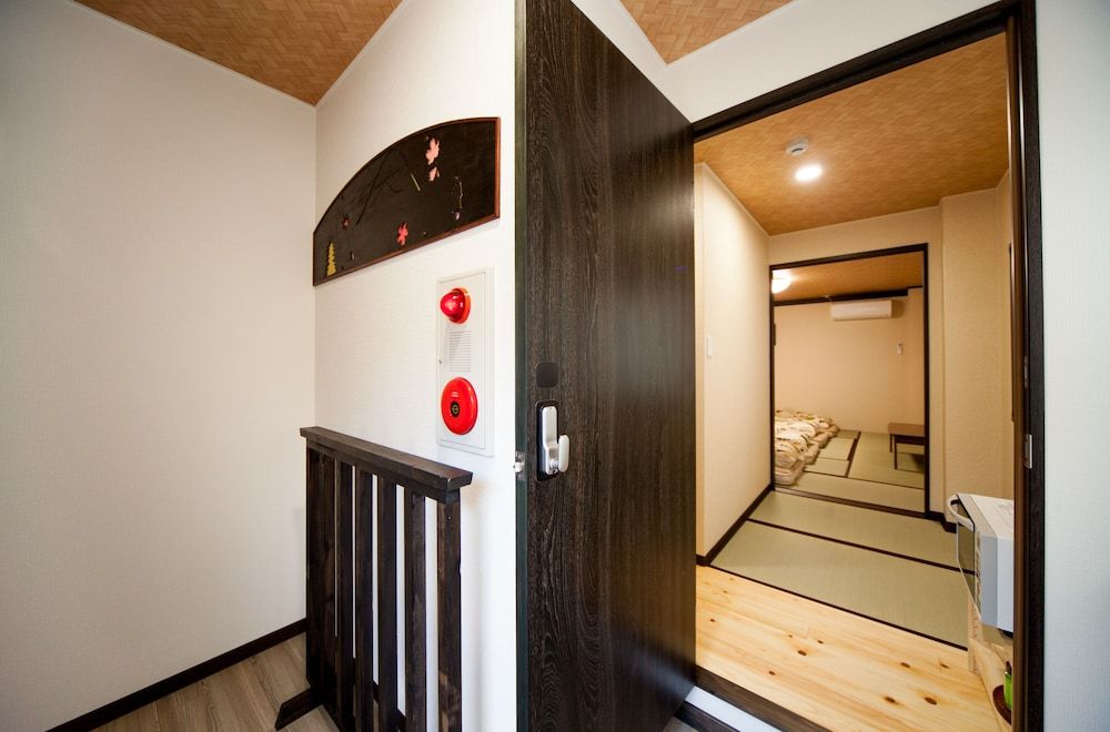 Kevin's Place Apartment (1st Floor) Non smoking 2