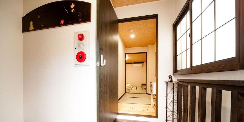 Kevin's Place Apartment (1st Floor) Non smoking 16